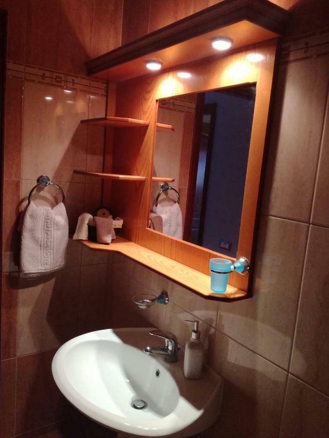 סבורונטה Tosis Apartments מראה חיצוני תמונה
