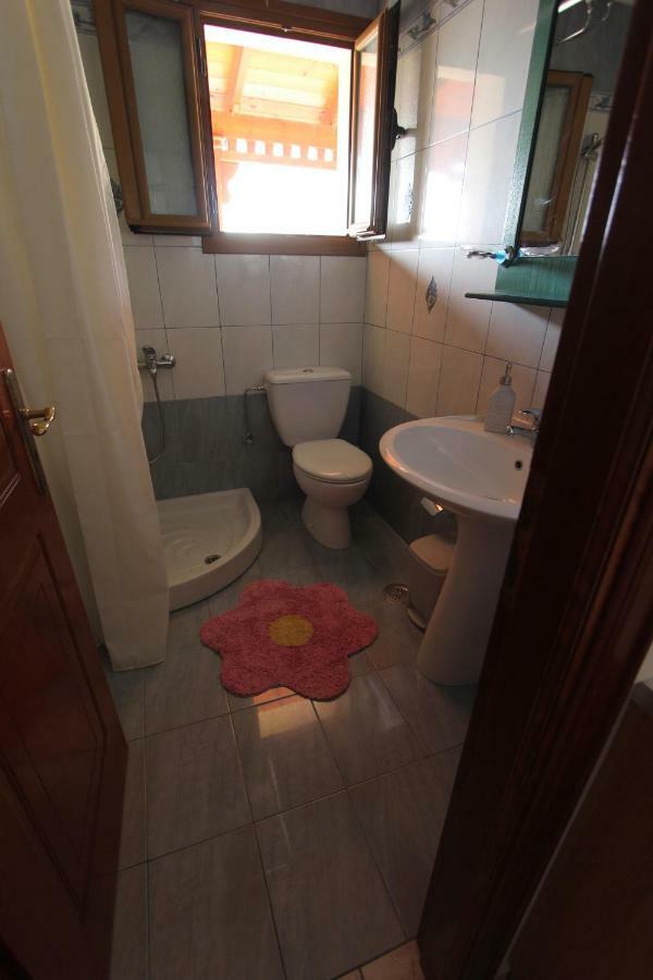 סבורונטה Tosis Apartments מראה חיצוני תמונה